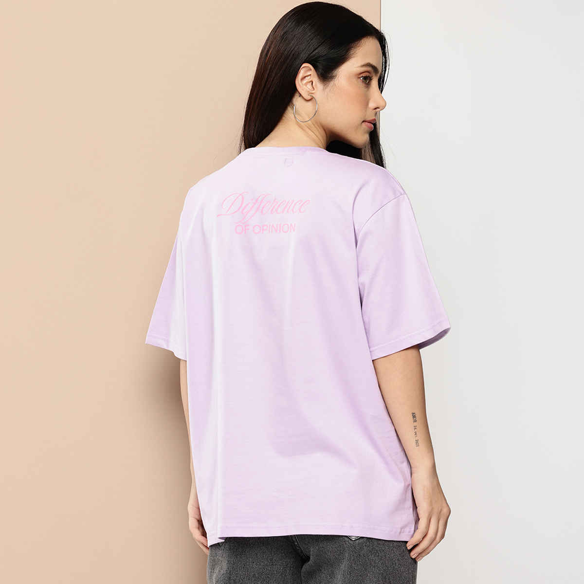 Difference Of Opinion Women's Short Sleeve Oversized Printed T-shirt | Lavender - L