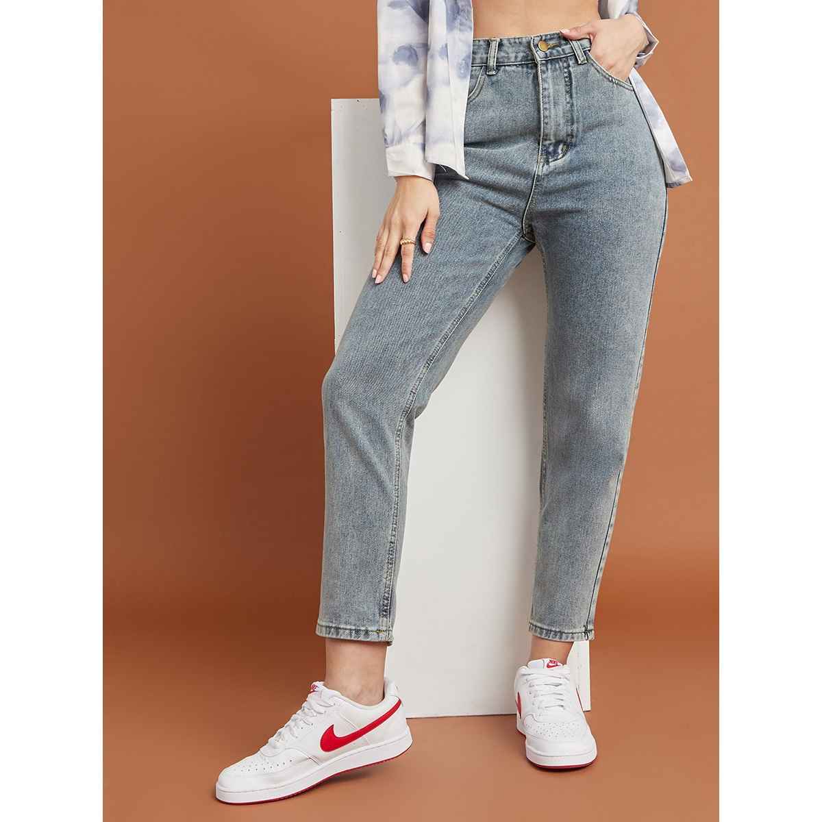 Styli Women's Vintage High Rise Mom Jeans | Light Blue - 32