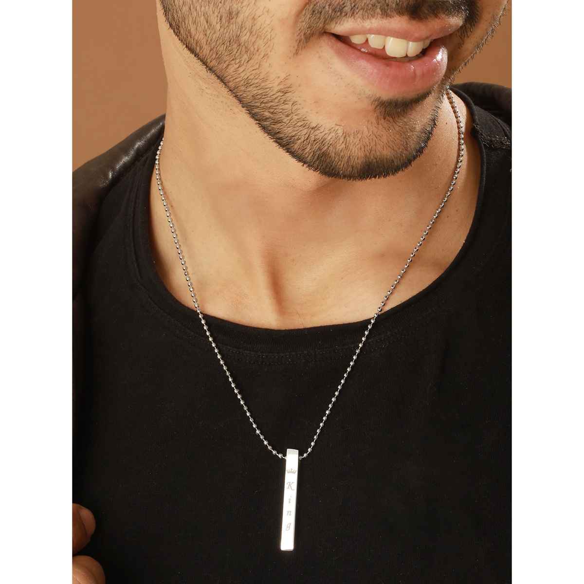 Priyaasi Bold By Priyaasi King Queen Cuboid Pendant With Beaded Chain For Men (Bd-Ch-10058)