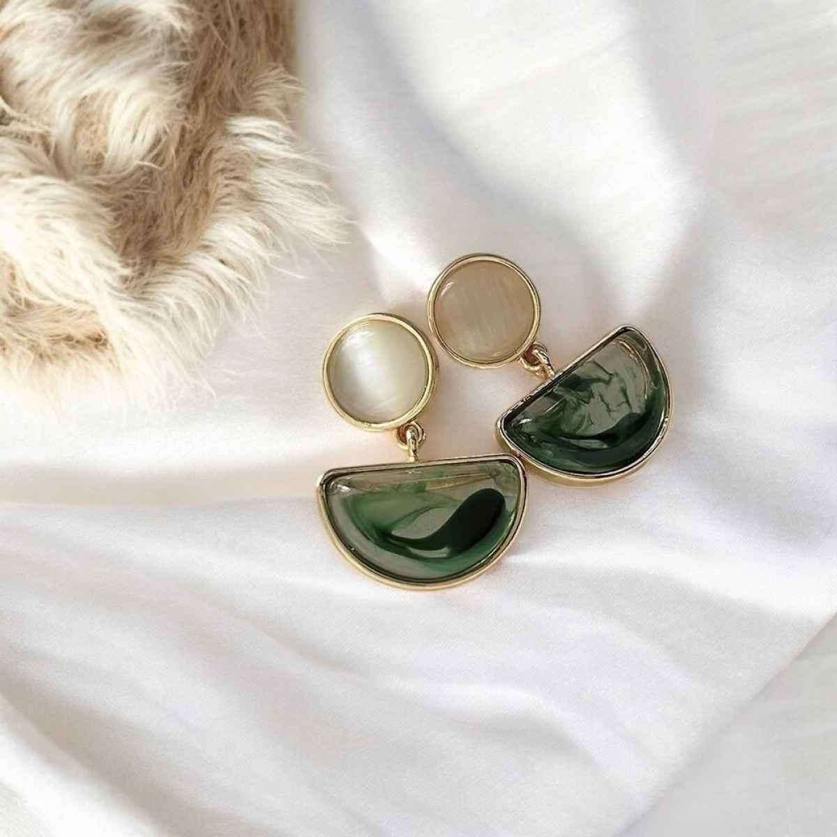 Just Lil Things Cat Eye Green Ink Earrings | Jlt12127