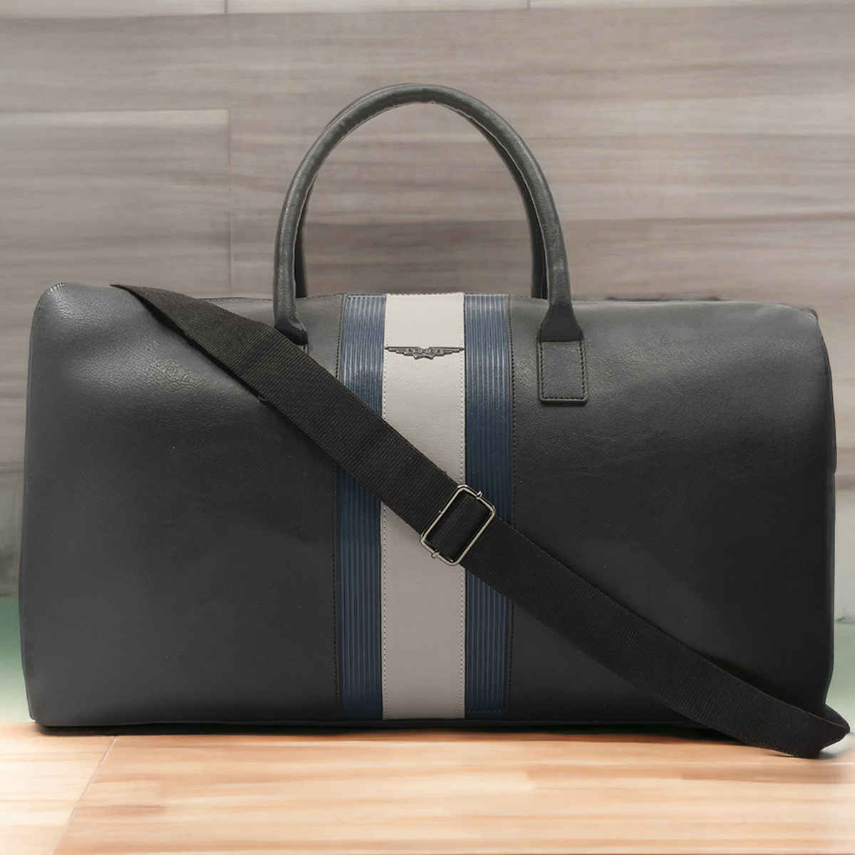 Police Unisex Solid Vegan Leather 25 L Duffle Bag | Black