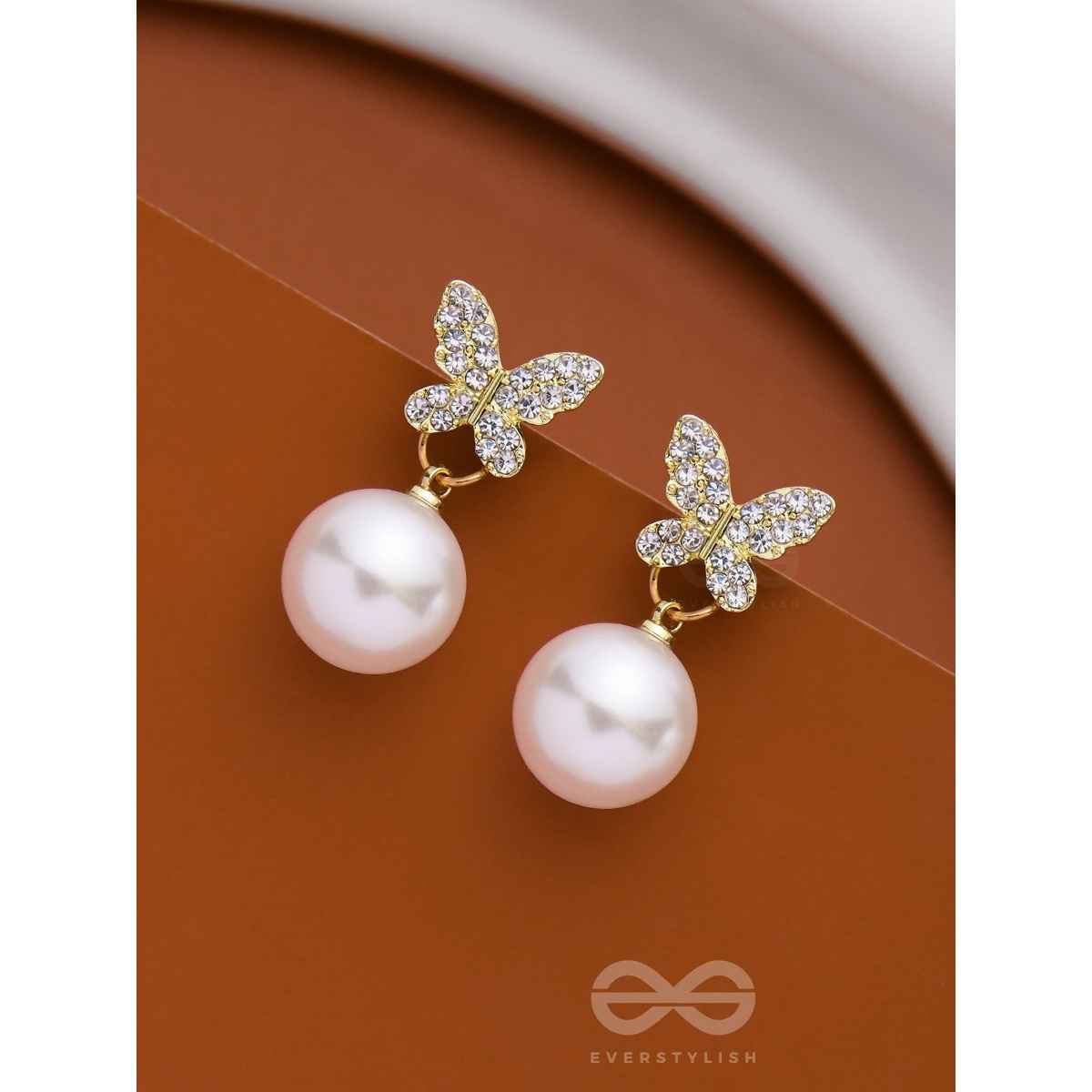 Everstylish Fly Away With Me - Golden Pearl Earrings