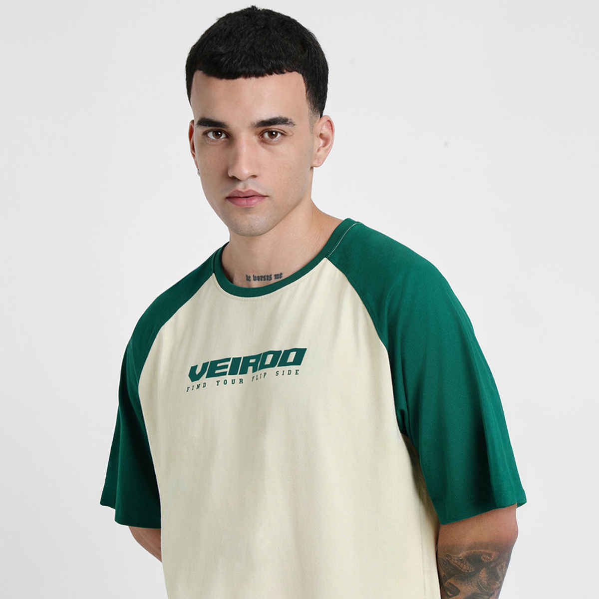 Veirdo Pure Cotton Oversized Fit Round Neck Swanwhite & Green Printed T-Shirt For Men - L