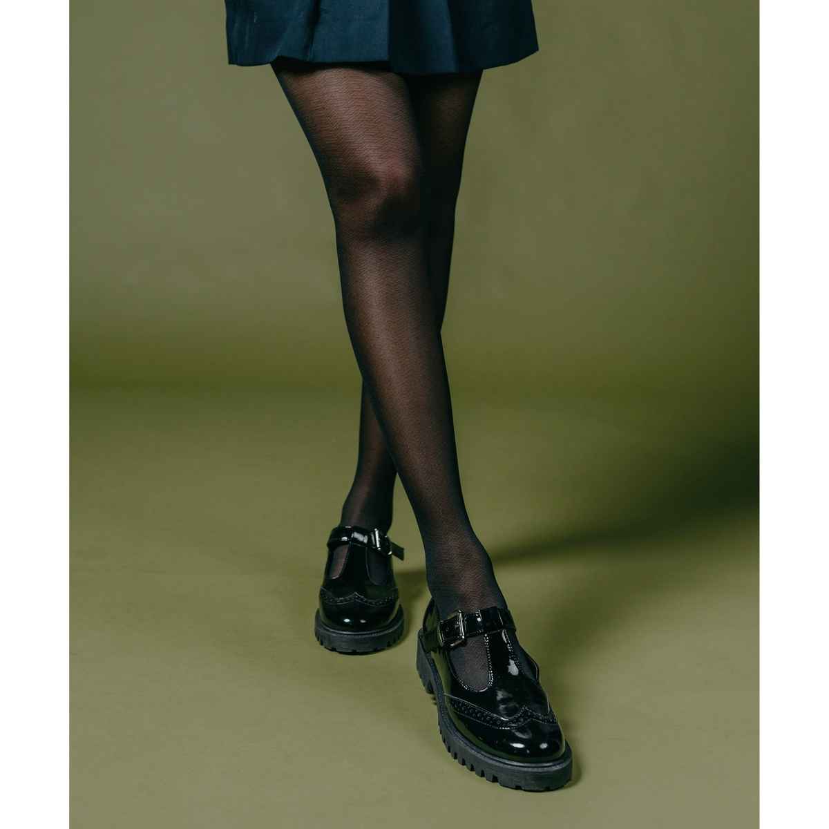 Theater Criss cross Stockings | Black - Free Size