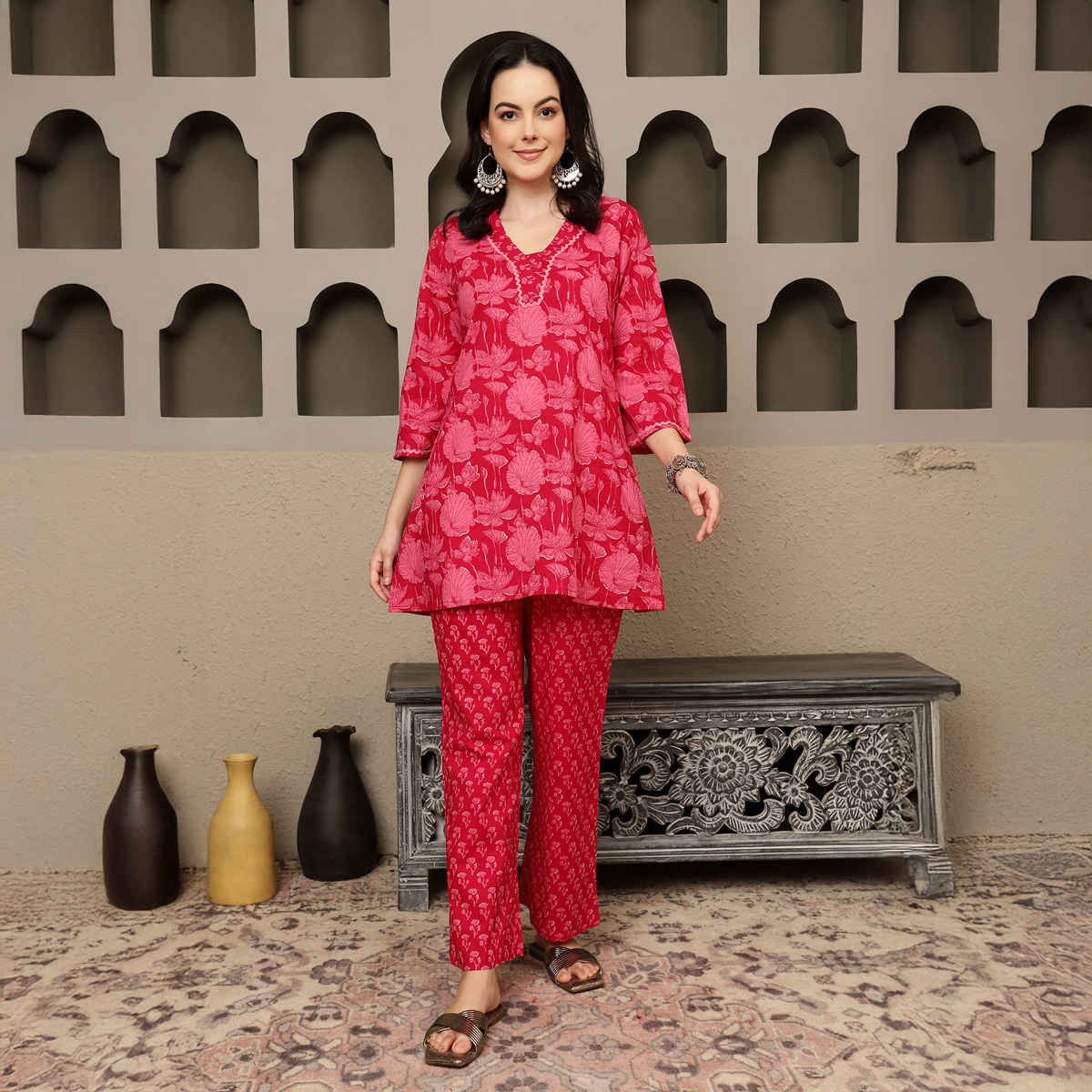 Bandia Women's Floral Printed Lace Embellished Co-Ords Set | Red - L