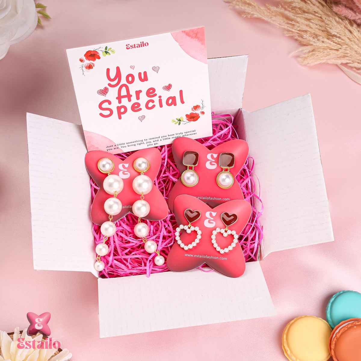 Estailo Fashion Pearl Pop Gift Hamper Off White & Mehroon | Women's Day