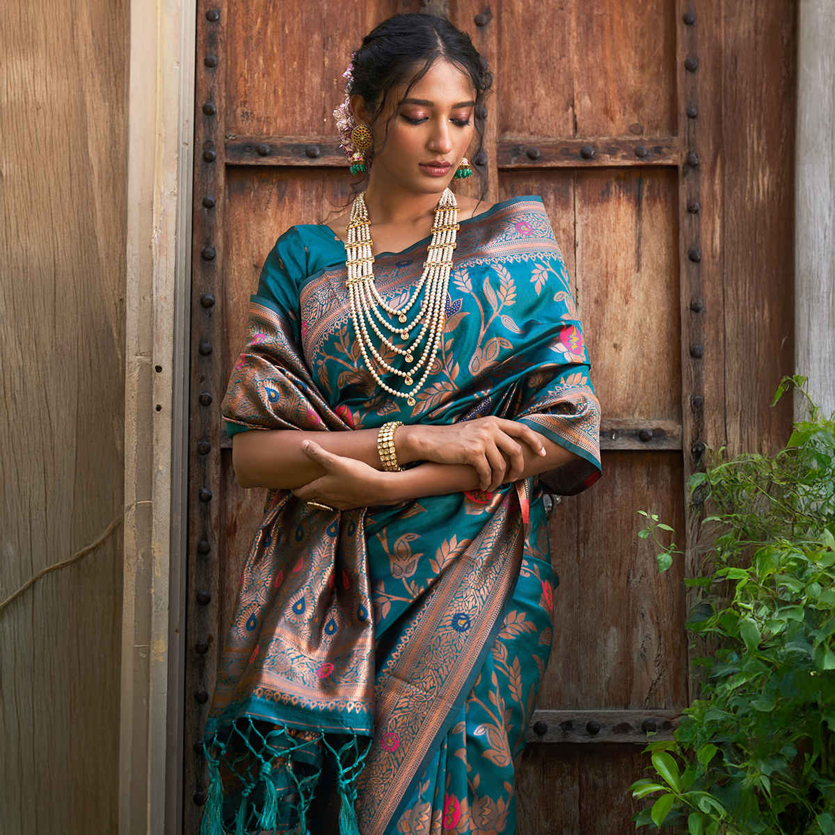 Janasya Women's Banarasi Design Saree with Unstitched Blouse Piece | SAR304 | Teal Green
