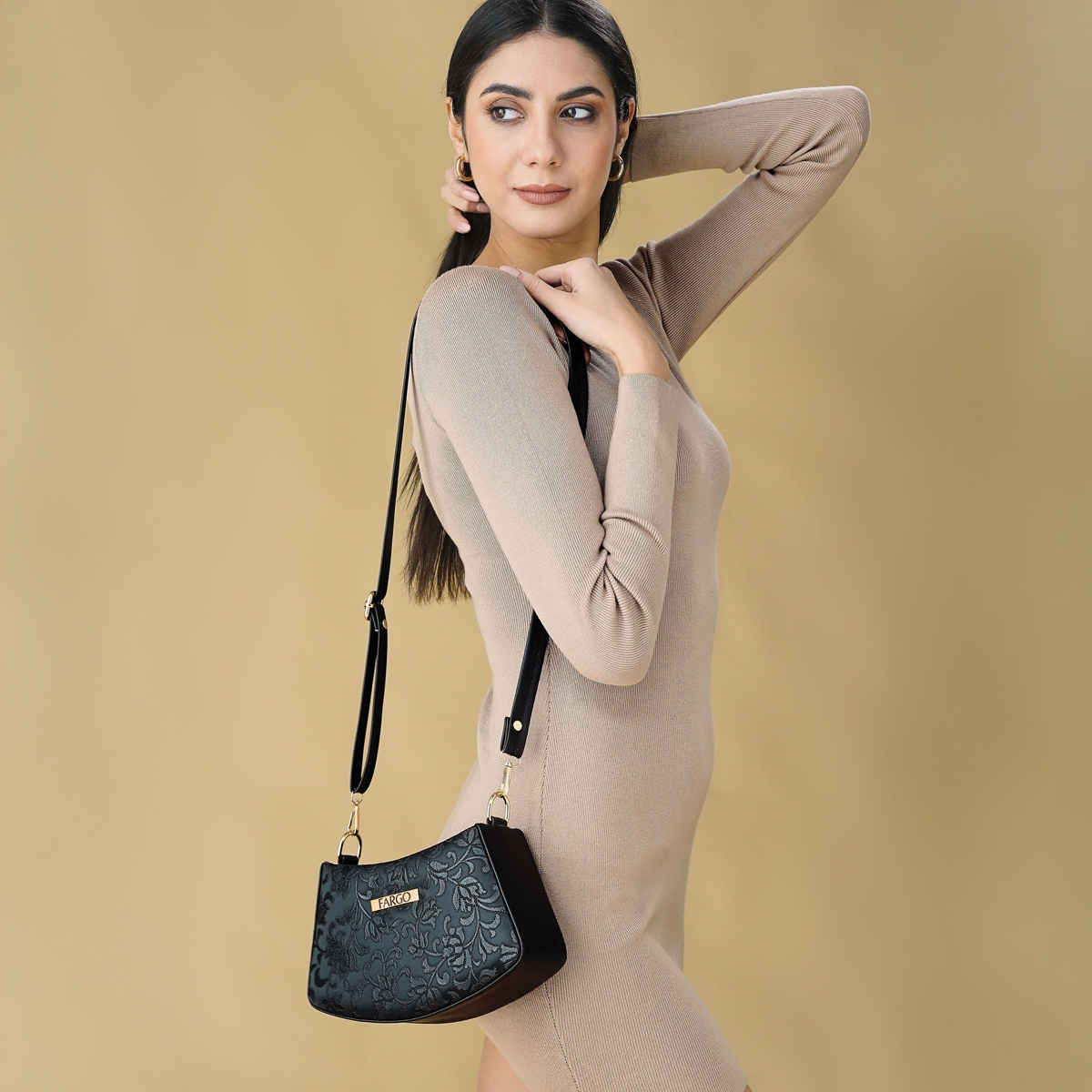 Fargo Women's Trendy Sling Bag | Black