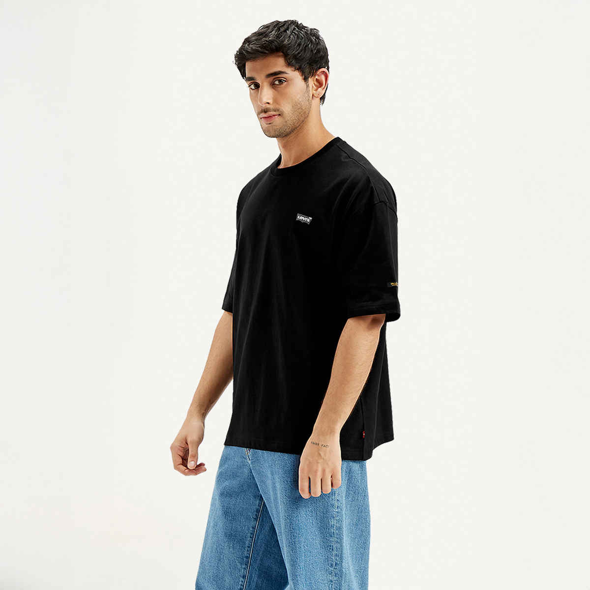 Levi's Men's X Diljit Unisex Graphic Print Loose Fit T-shirt | Black - L