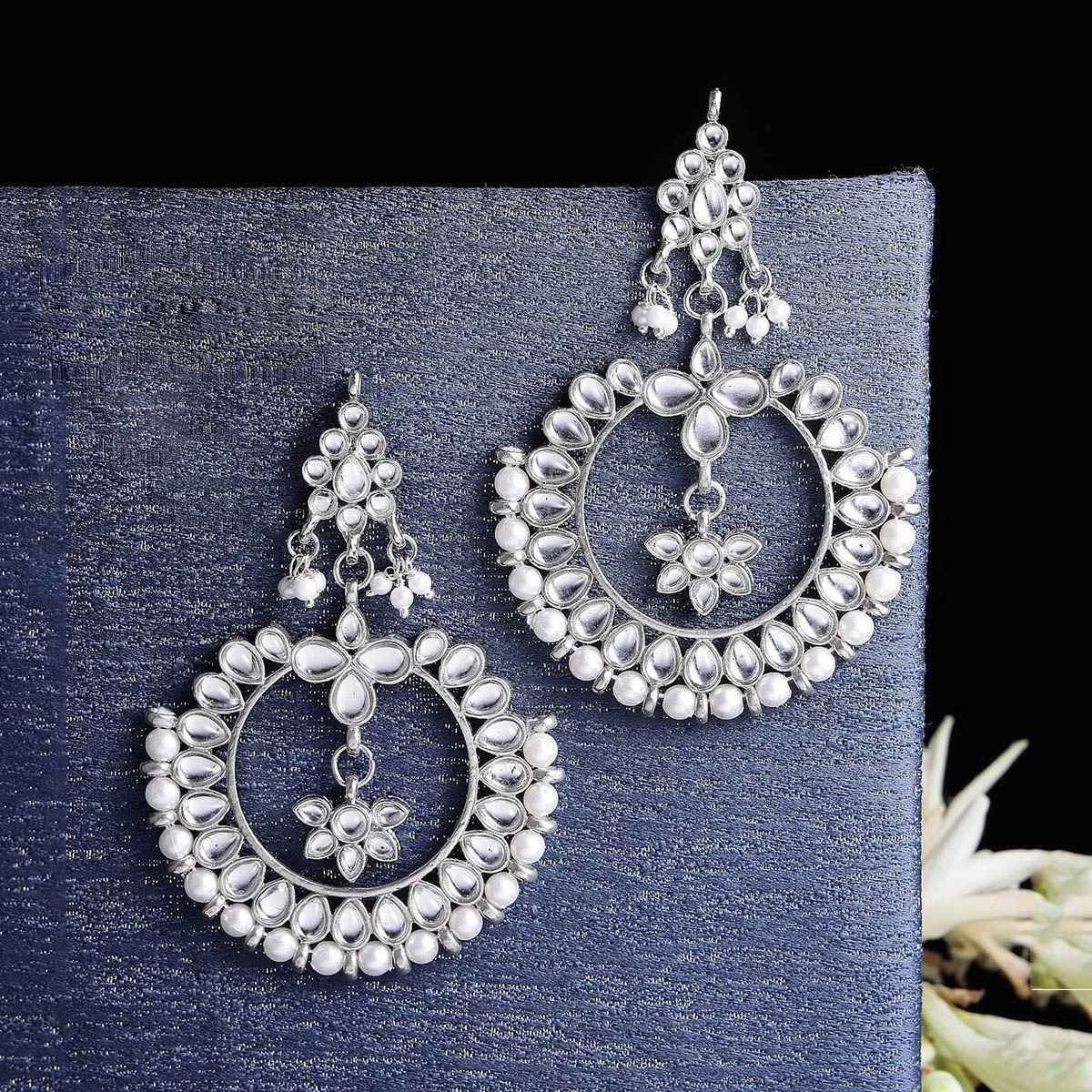 Karatcart Women's Oxidised Earrings Silver One Size | 33014997