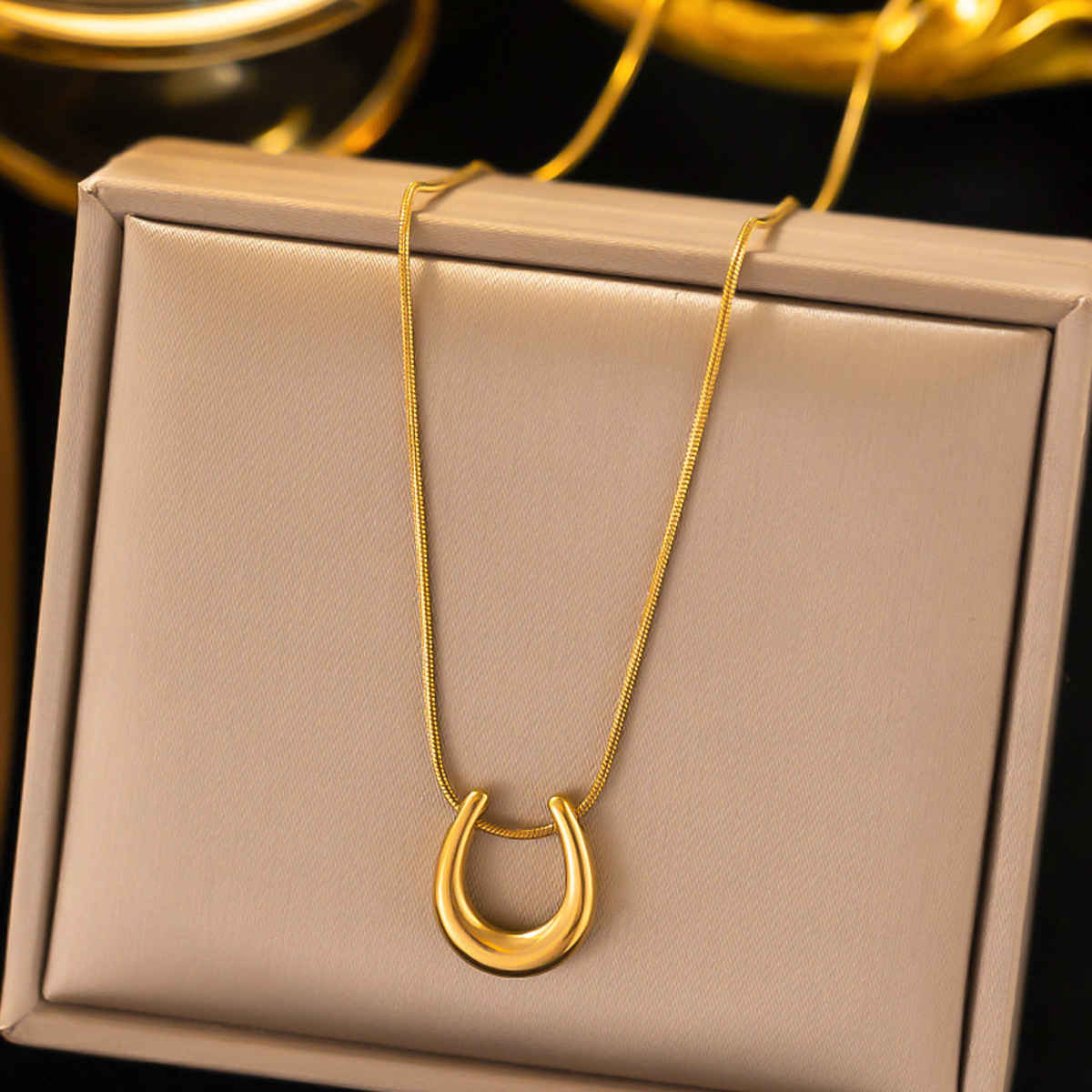 LabelShe Gold-Plated Stainless Steel U Shaped Pendant Necklace | LS-PS-26446