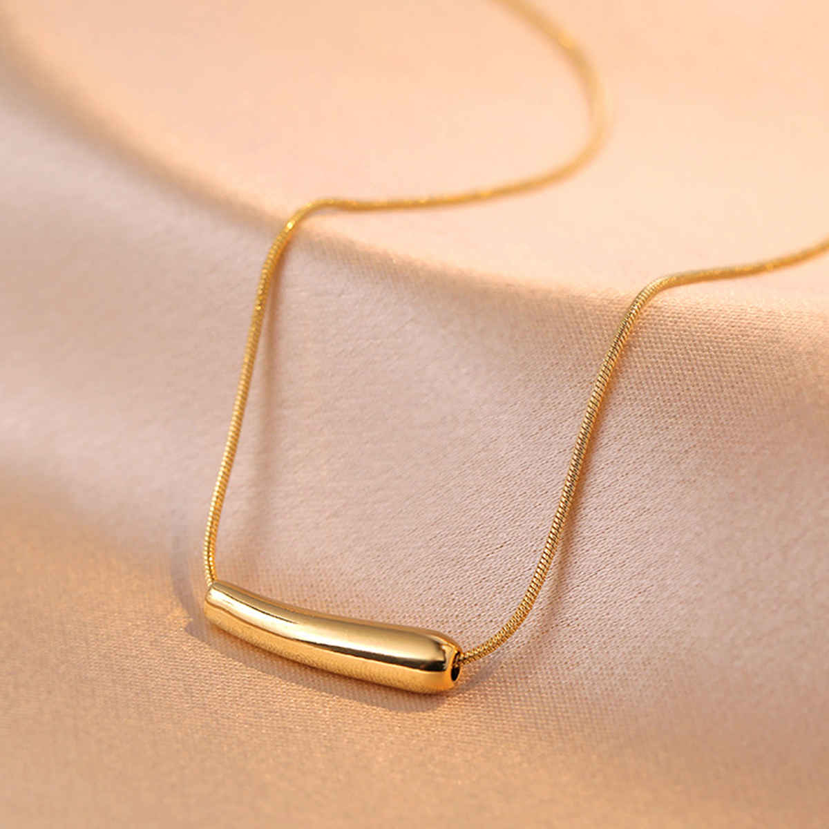 LabelShe Gold-Plated Minimalistic Teardrop Necklace | LS-NCK-67007