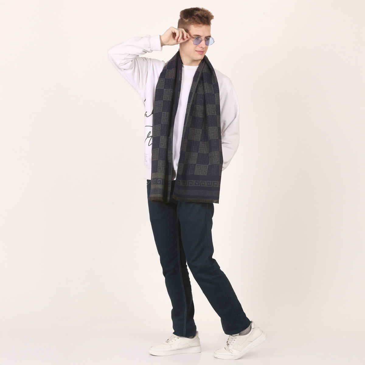 Calvadoss Men's Geometrical Muffler | Muf1605 | Navy and Grey