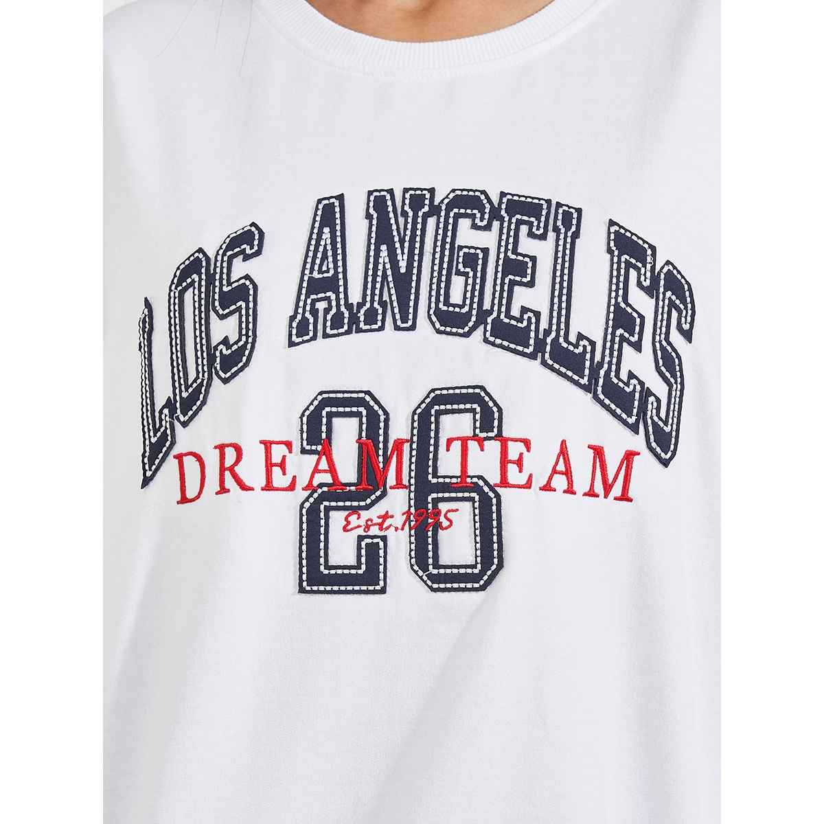 Styli Women Regular Fit Longline Slogan Print Sweatshirt White | M