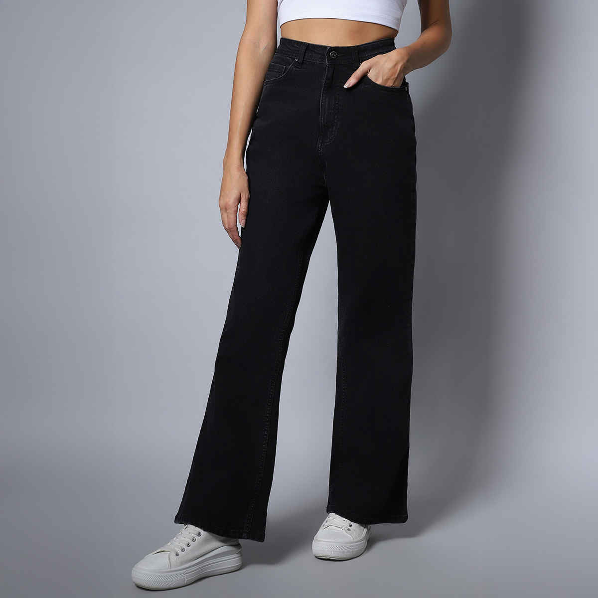 High Star Women Black Stretch Flare Fit Clean Look Jeans (Size-36)