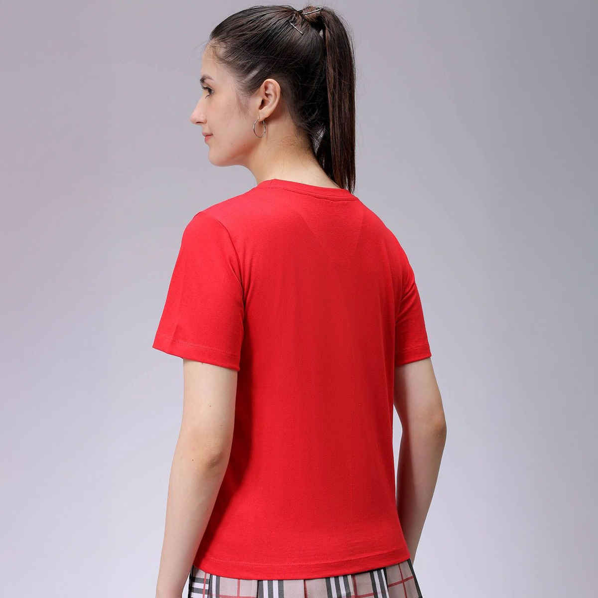 Freehand Women's Regular Solid Casual Crew Neck T-shirt | 0424-Zfhcntee3-02 | Crimson Red - M