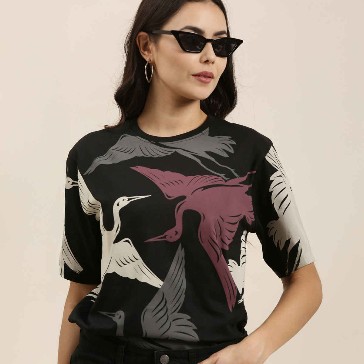 Difference of Opinion Women T-shirt - Black | Classic Fit | L