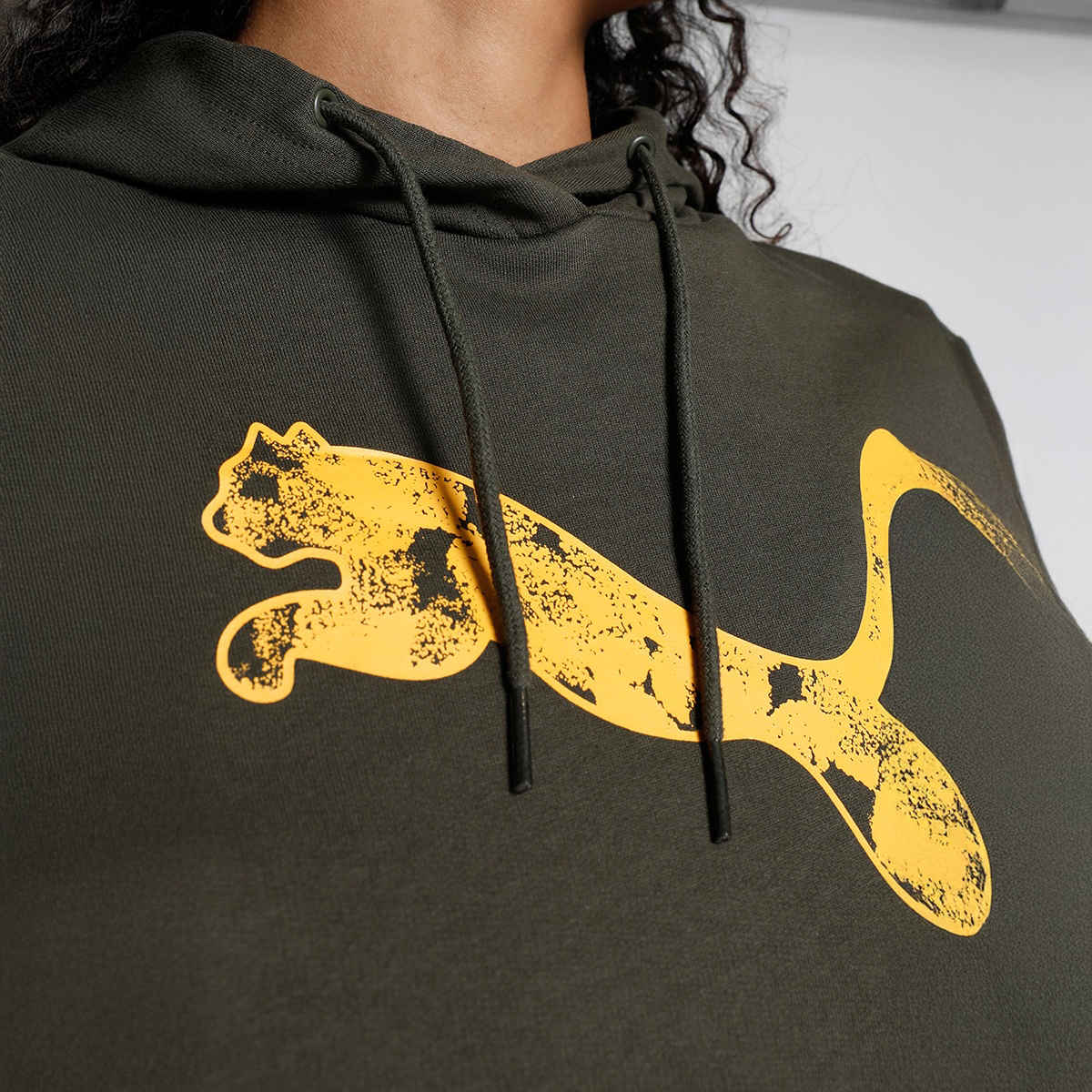 Puma Graphic Women's Regular Fit Hoodie | Green | M