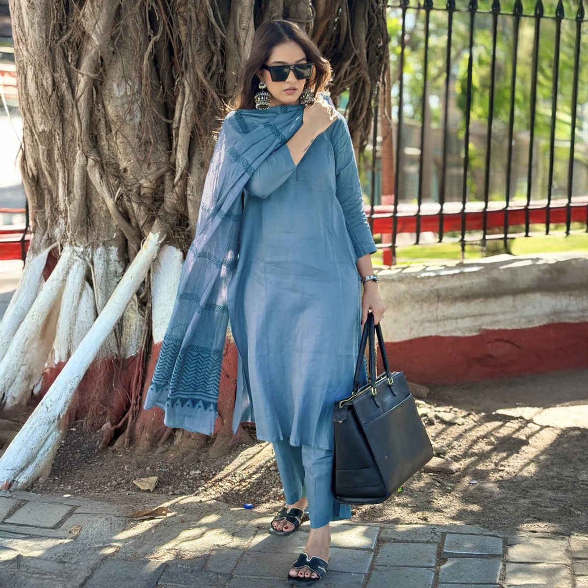 GoSriKi Women's Viscose Rayon Straight Solid Kurta with Pant & Dupatta | RAJA SAAB | Blue - L