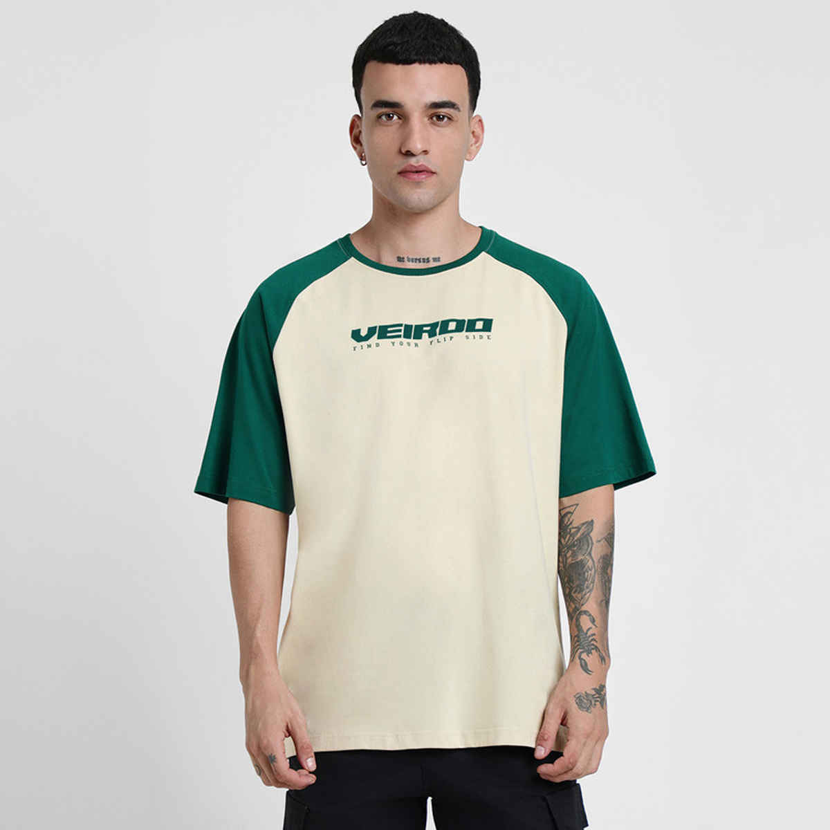 Veirdo Pure Cotton Oversized Fit Round Neck Swanwhite & Green Printed T-Shirt For Men - L