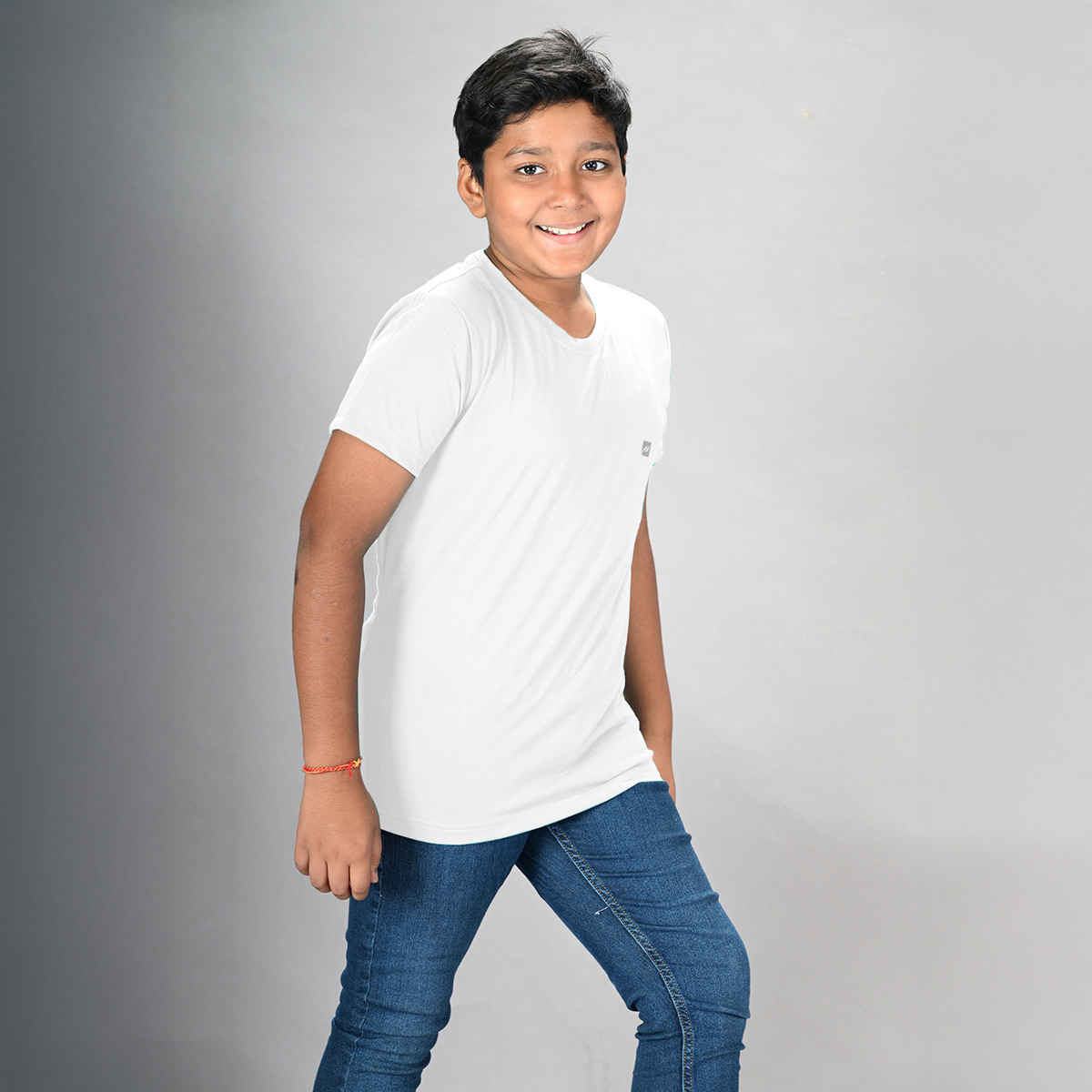 Lux Nitro Kids Round Neck T-shirt | White - XL