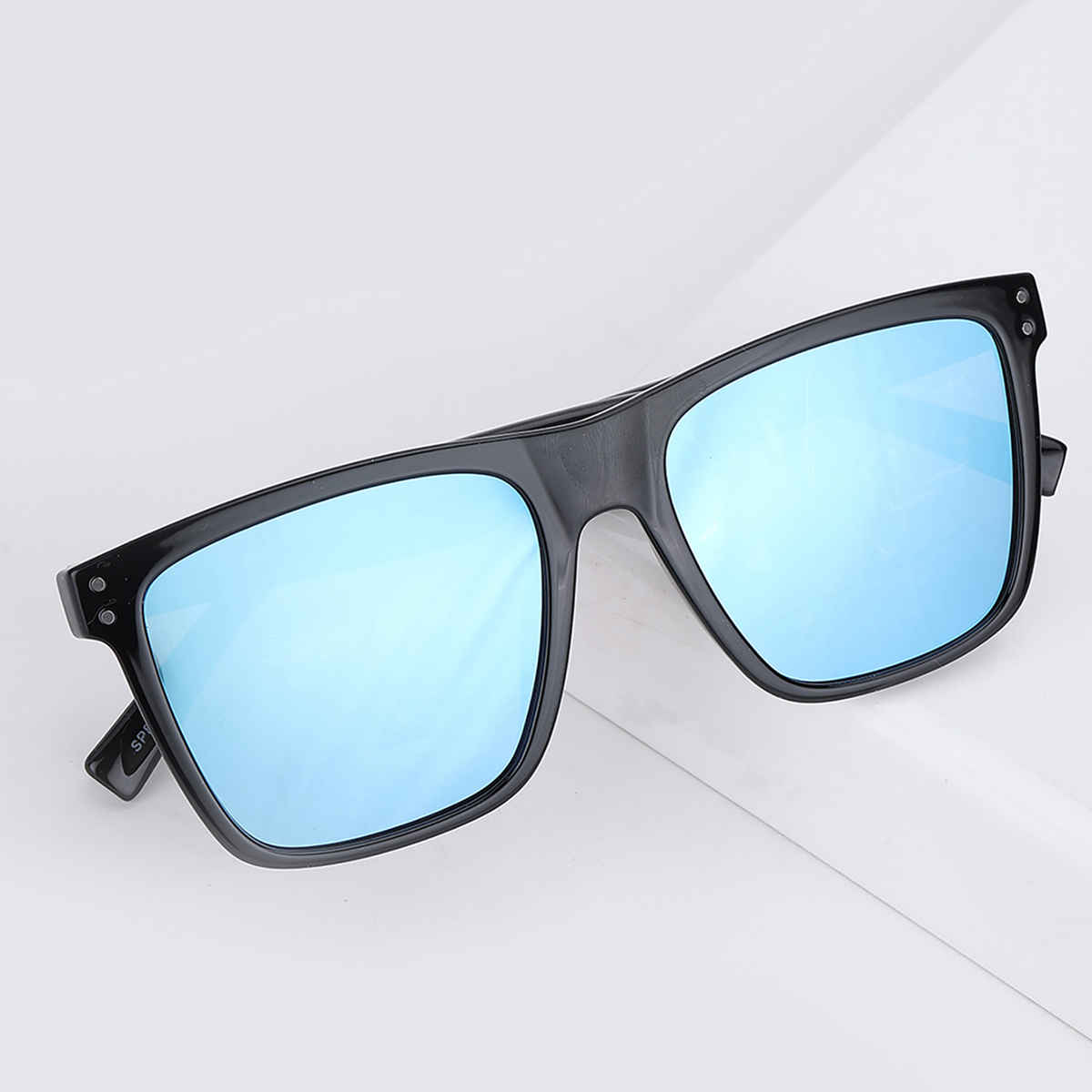 Carlton London Women Wayfarer Sunglass