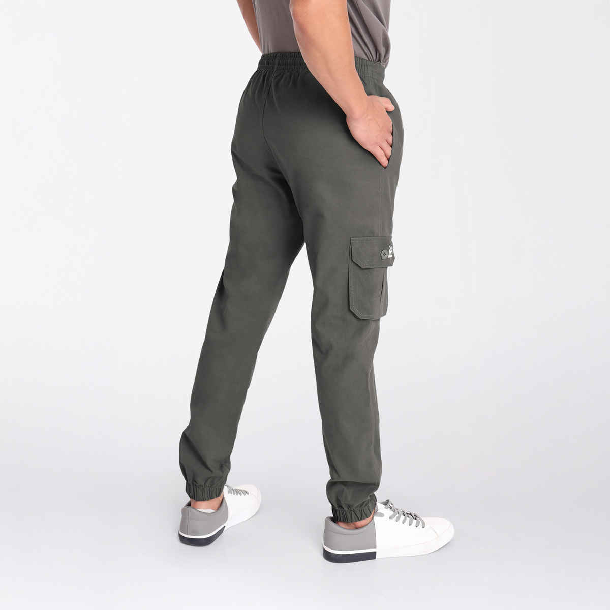 Beyoung Men's Cotton Cargo Joggers | Metal Grey - S