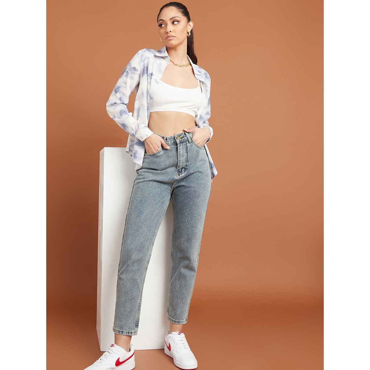Styli Women's Vintage High Rise Mom Jeans | Light Blue - 32