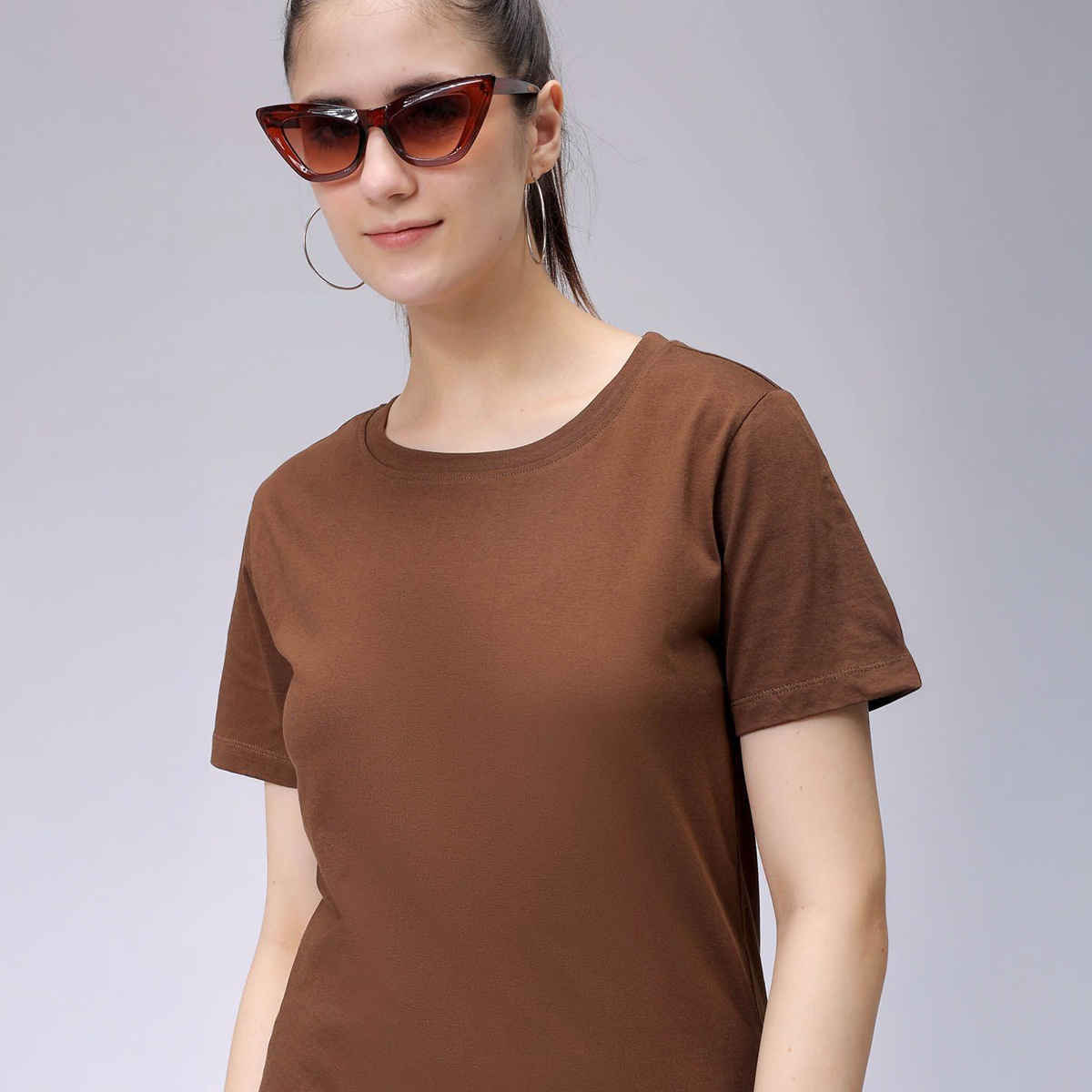 Freehand Women's Casual Regular Solid Crew Neck T-shirt | 0424-Zfhcntee3-09 | Sepia - XL