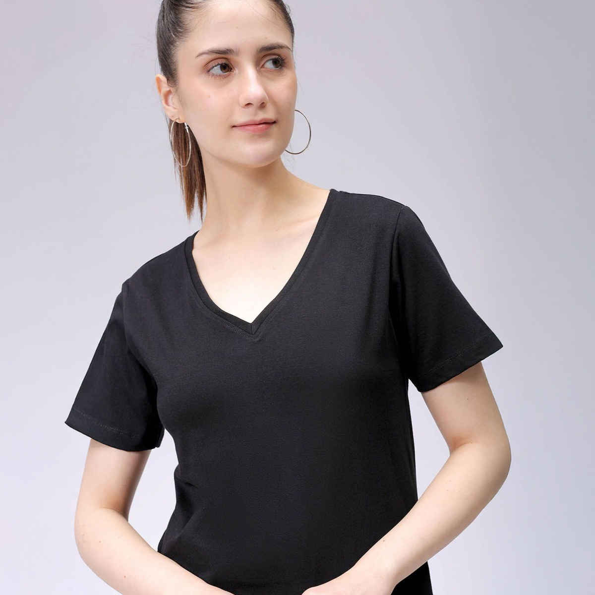 Freehand Women's Regular Solid Casual V-Neck T-shirt | 0424-Zfhvntee2-04 | Black - XL