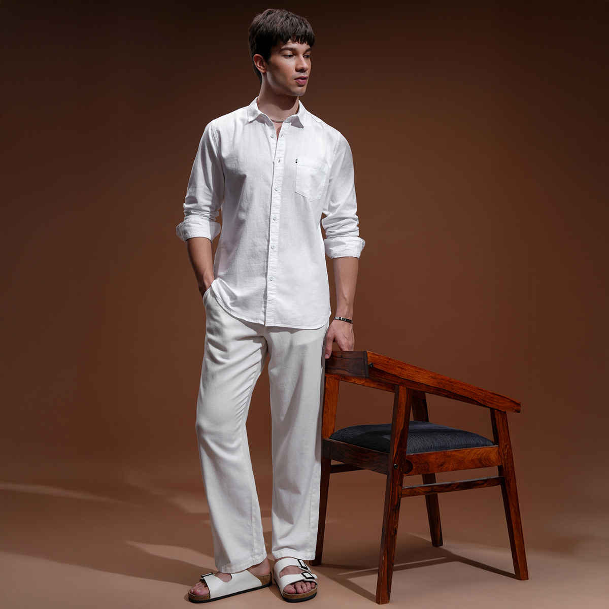 Highlander Men's Slim Fit Casual Shirt | White - M