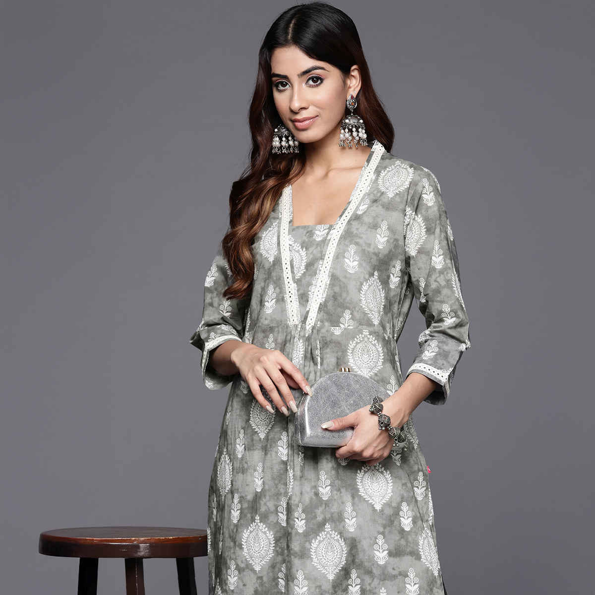Varanga Women's Straight Kurta with Three-Quarter Sleeve | Black - L