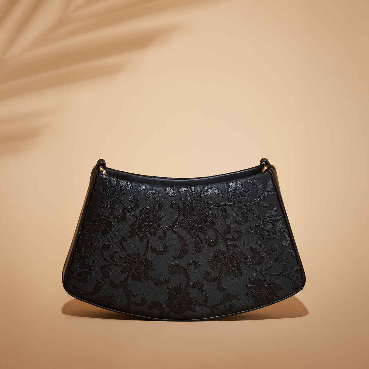 Fargo Women's Trendy Sling Bag | Black