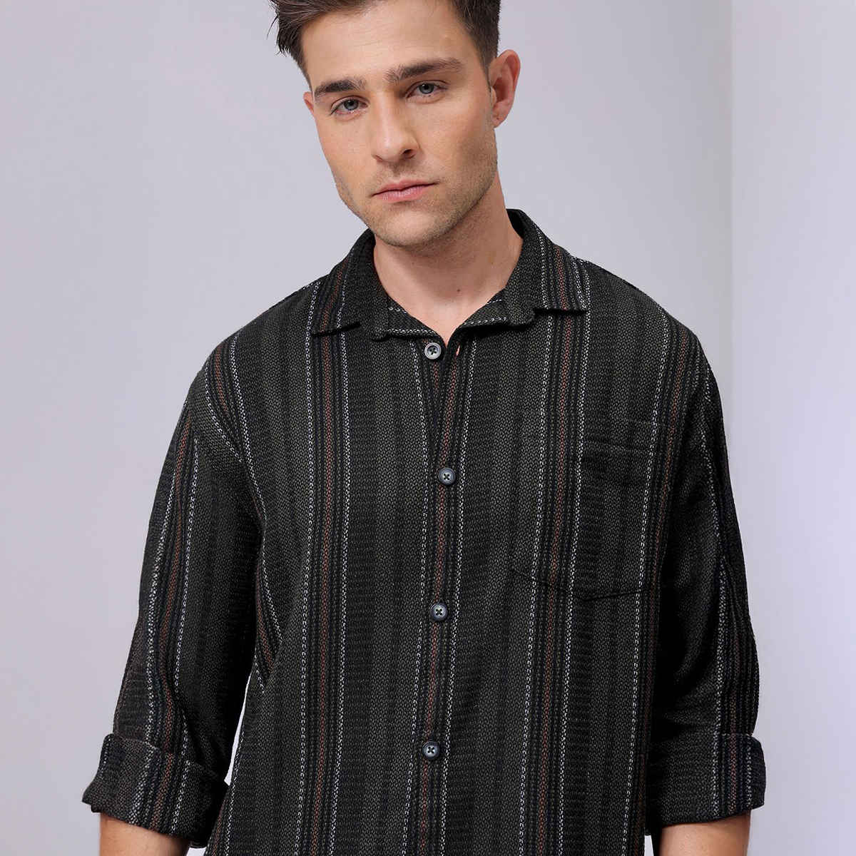 The Indian Garage Co Men's Relaxed Fit Striped Resort Shirt | Black - L