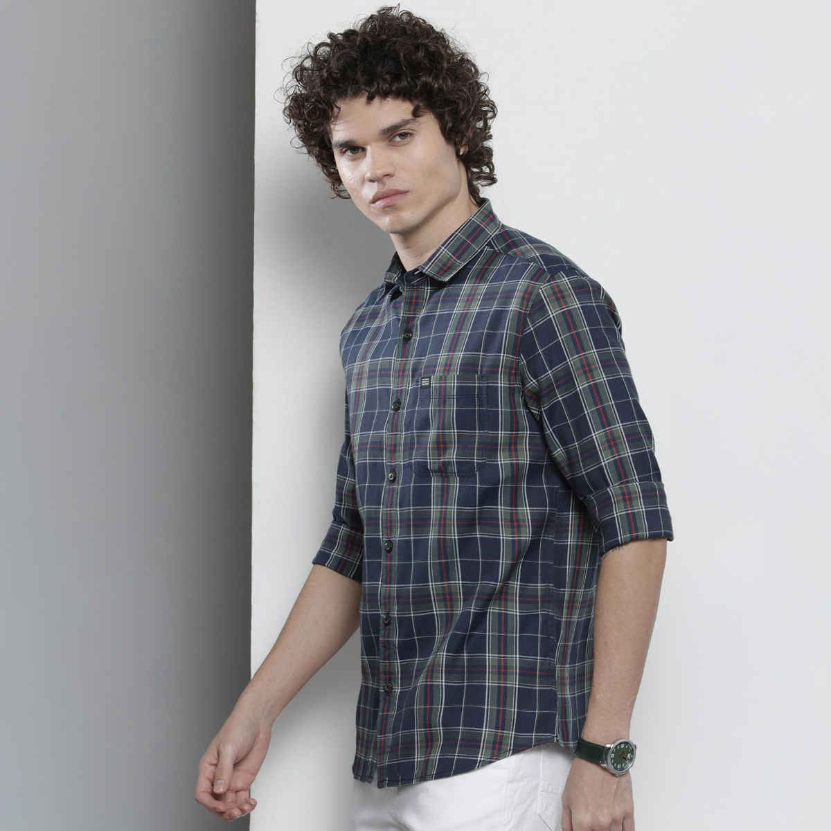 The Indian Garage Co Men's Regular Fit Checkered Casual Shirt | Navy - S