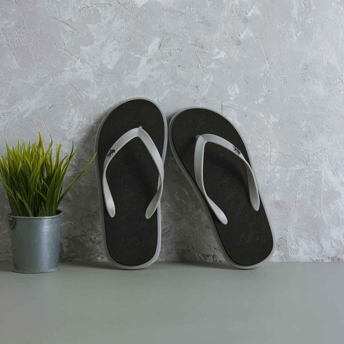 Neemans Unisex Eco Classic Slippers | Black with Grey - UK 11