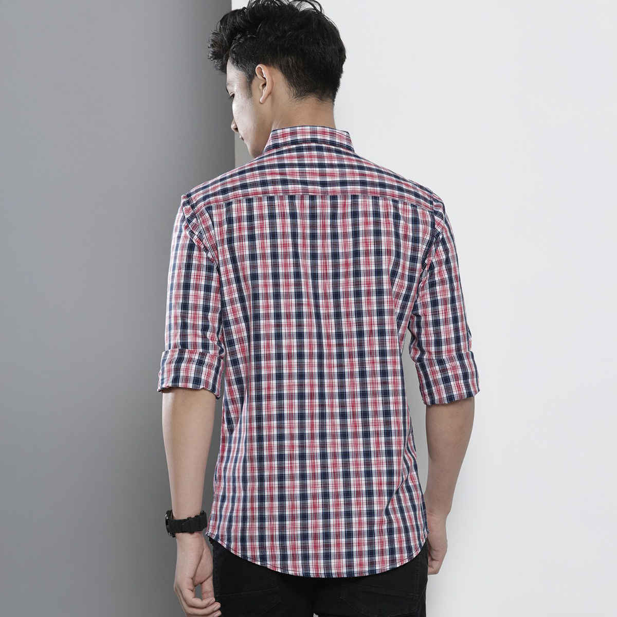 The Indian Garage Co Men's Slim Fit Checked Casual Shirt | Red - M