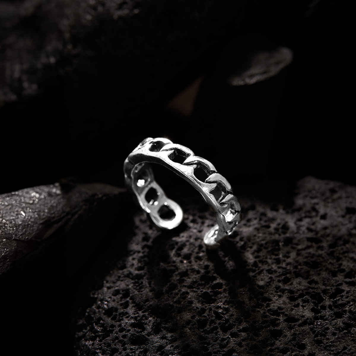 Rubans Silver-Plated Chain Texture Oxidised Adjustable Finger Ring