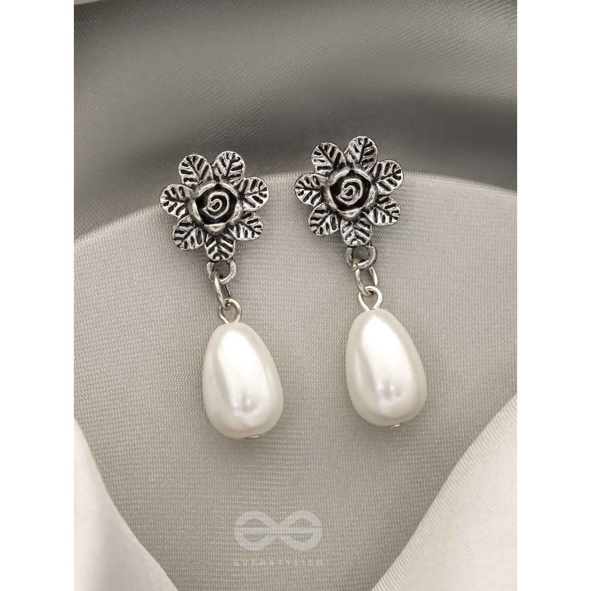 Everstylish The Frosty Dewdrop- Oxidised Pearl Earrings