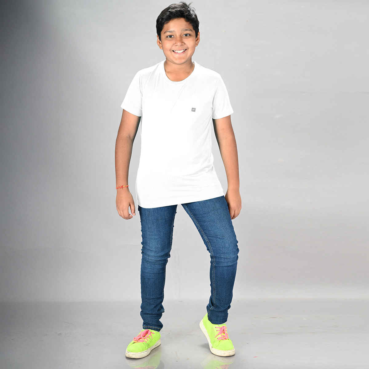 Lux Nitro Kids Round Neck T-shirt | White - XL
