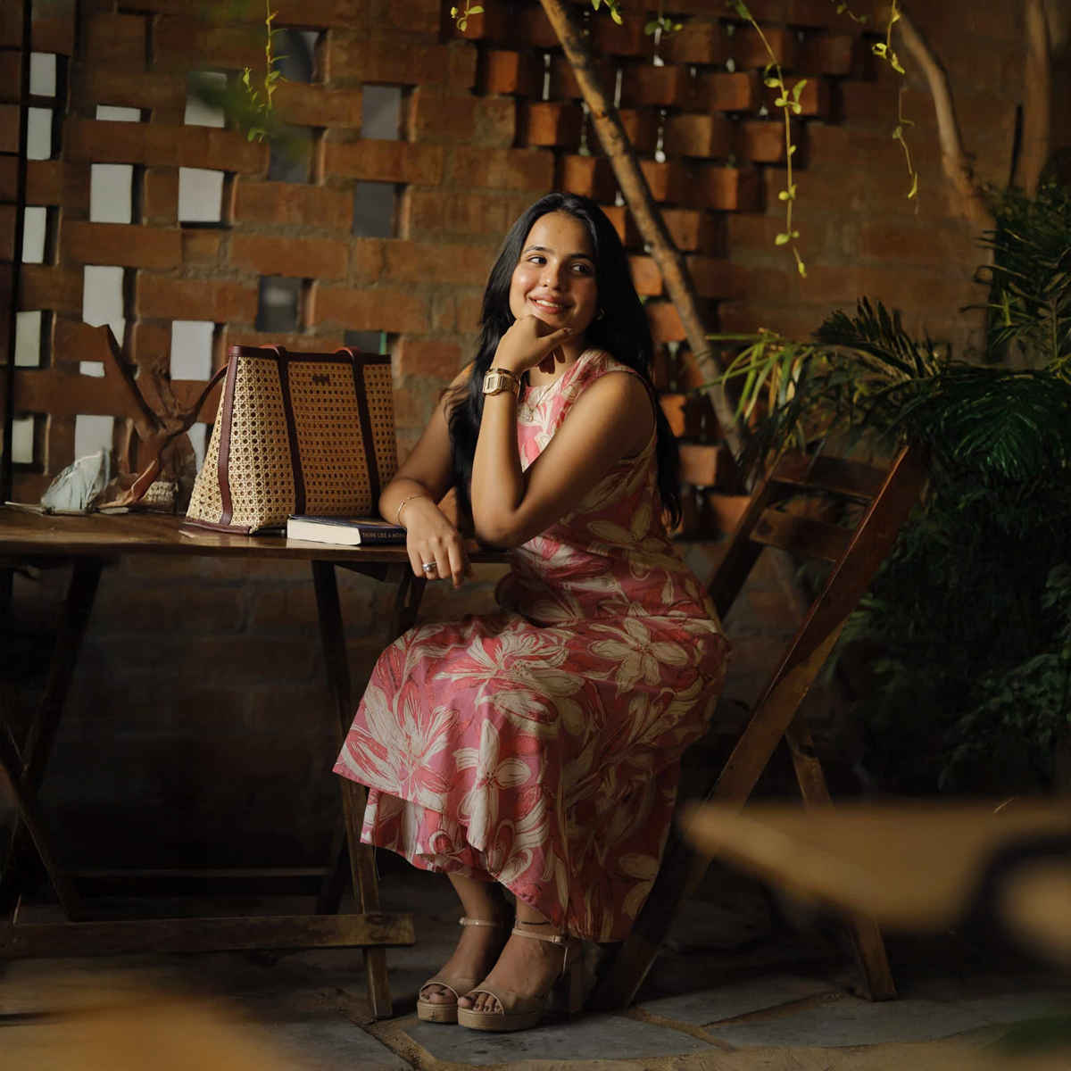 GoSriKi Women's Rayon Blend Straight Printed Kurta with Pant | Pink - M