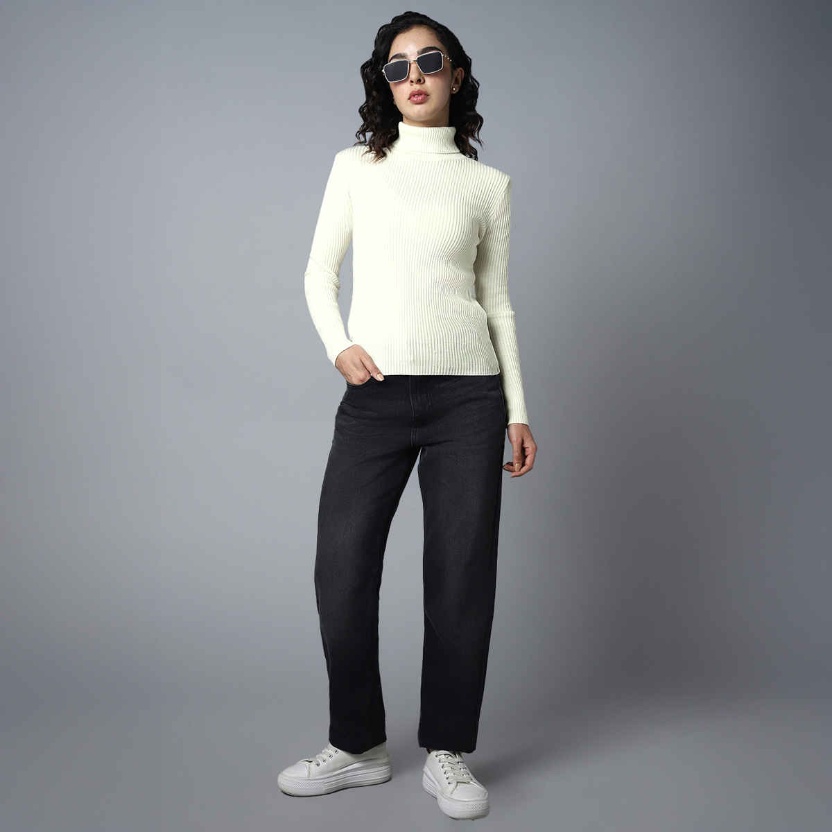 High Star Women's Ribbed Turtle Neck Long Sleeves Acrylic Pullover Sweater | White - L