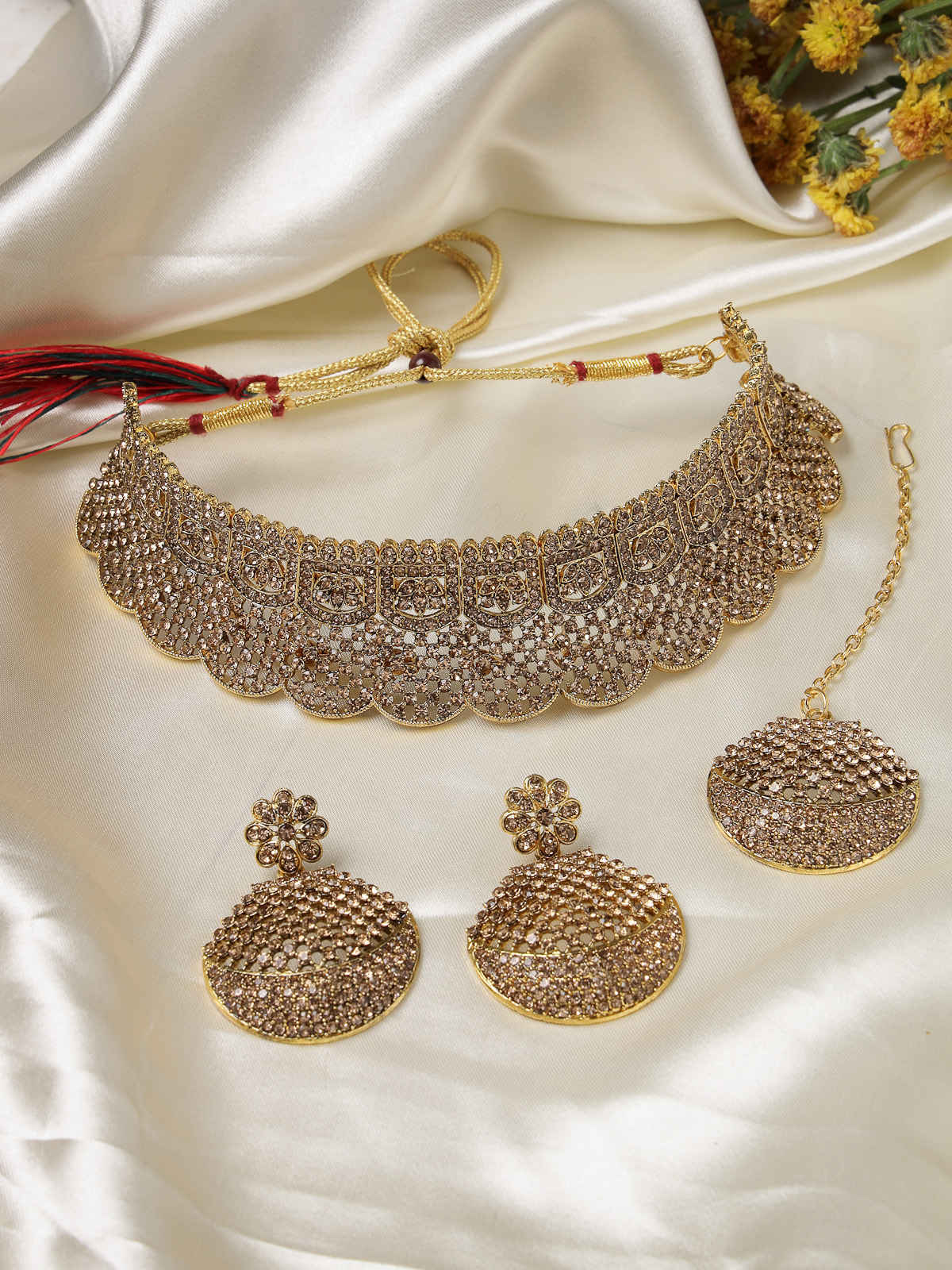 Sukkhi Choker Necklace Set With Earring and Maang Tikka | Jewellery Set For Women | NS105608