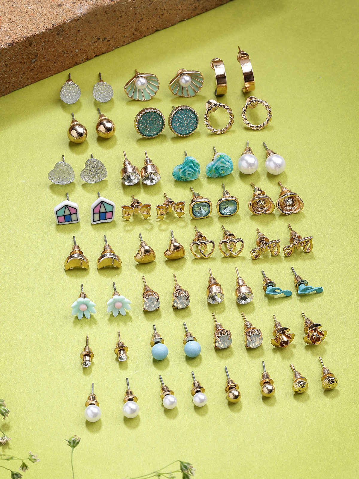 Scintillare By Sukkhi Gold Plated Crystal & Pearls Geometric Studs Combo Earrings For Women