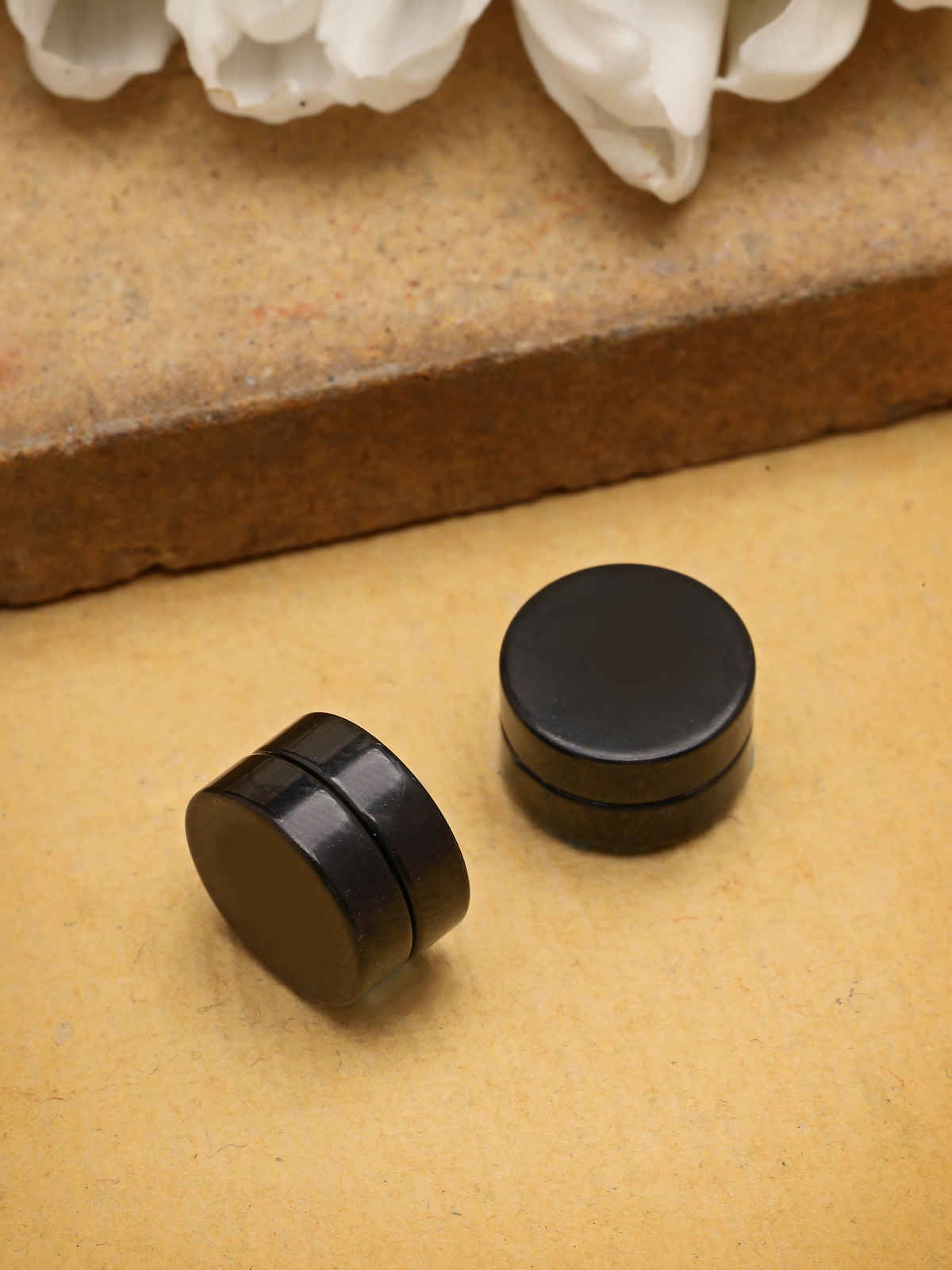 Scintillare By Sukkhi Magnetic Non Piercing Stainless Steel Dark Moon Studs Earring for Men & Boys