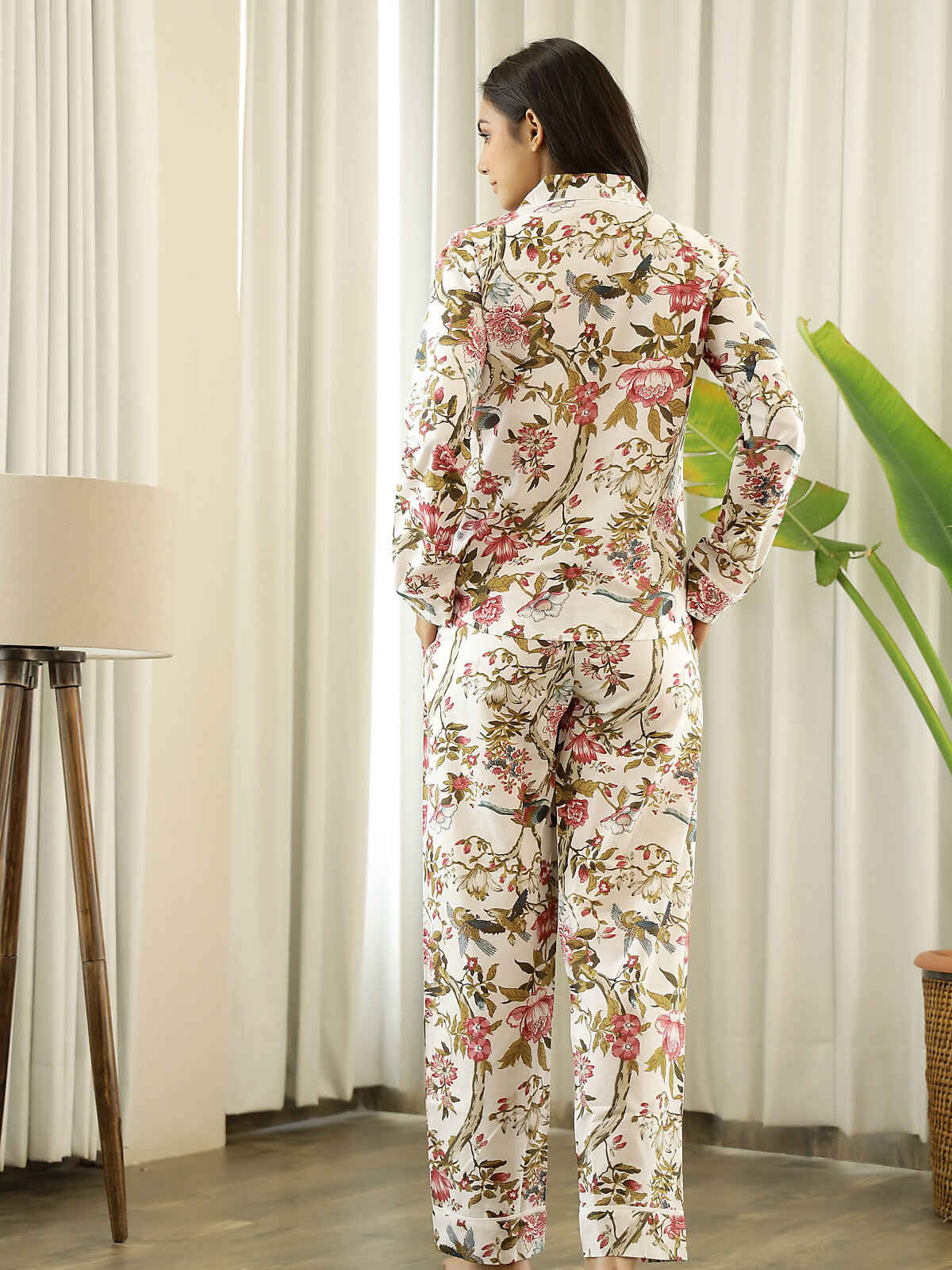 Sanskrutihomes Women's Printed Cotton Night Suit | White - S