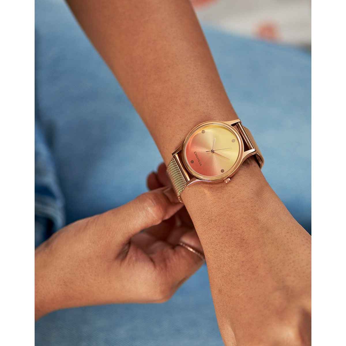 Chumbak Women's Metal Round Analog Watch | Teal