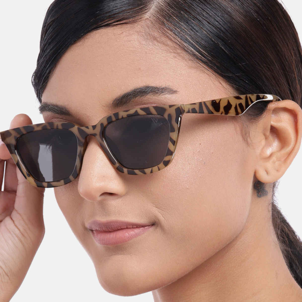 NuVew Unisex Wayfarer Sunglasses | Leopard Brown and Black - Medium