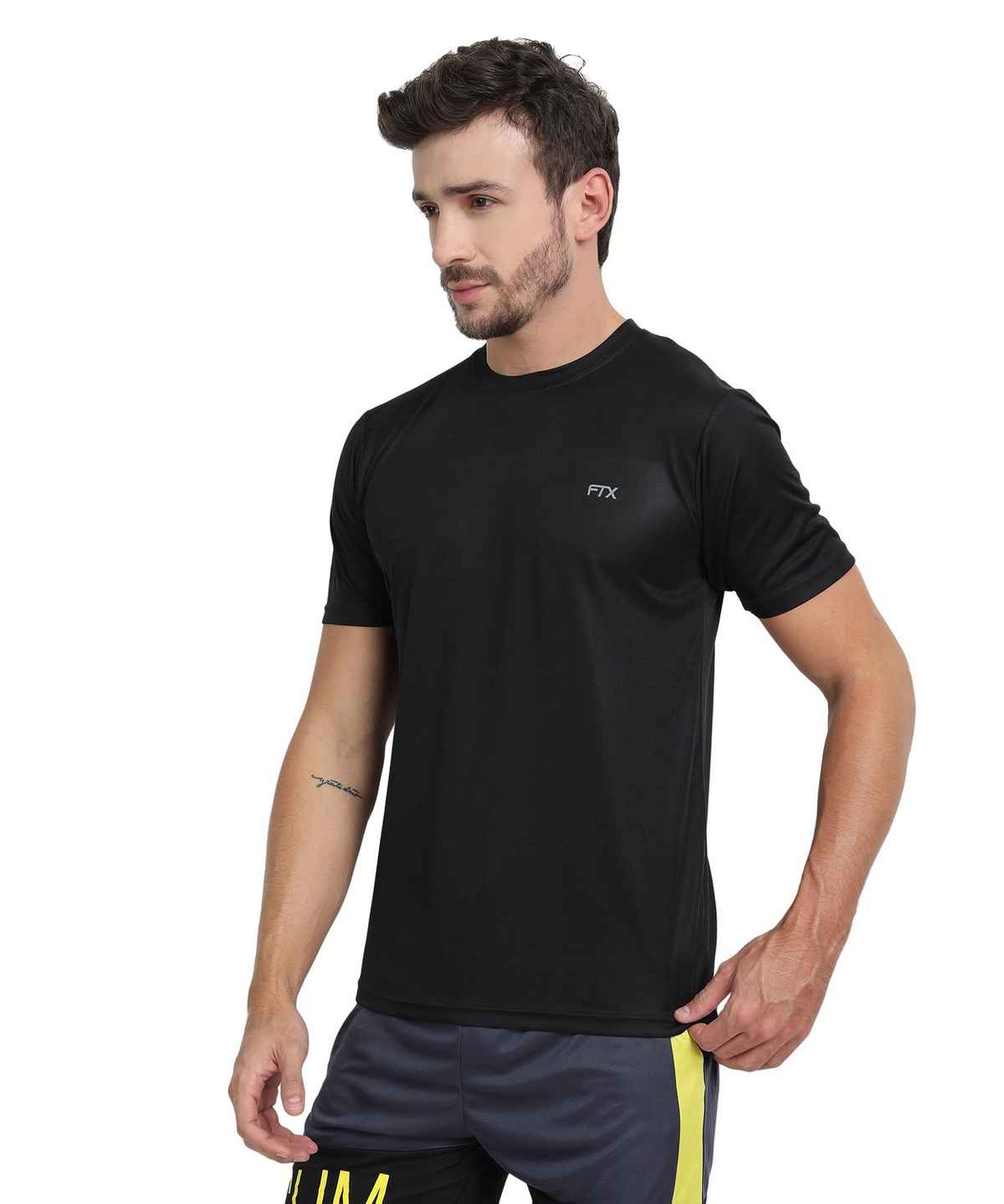 Ftx Men's Solid Round Neck Polyester Half Sleeve Casual T-shirt | Black | M