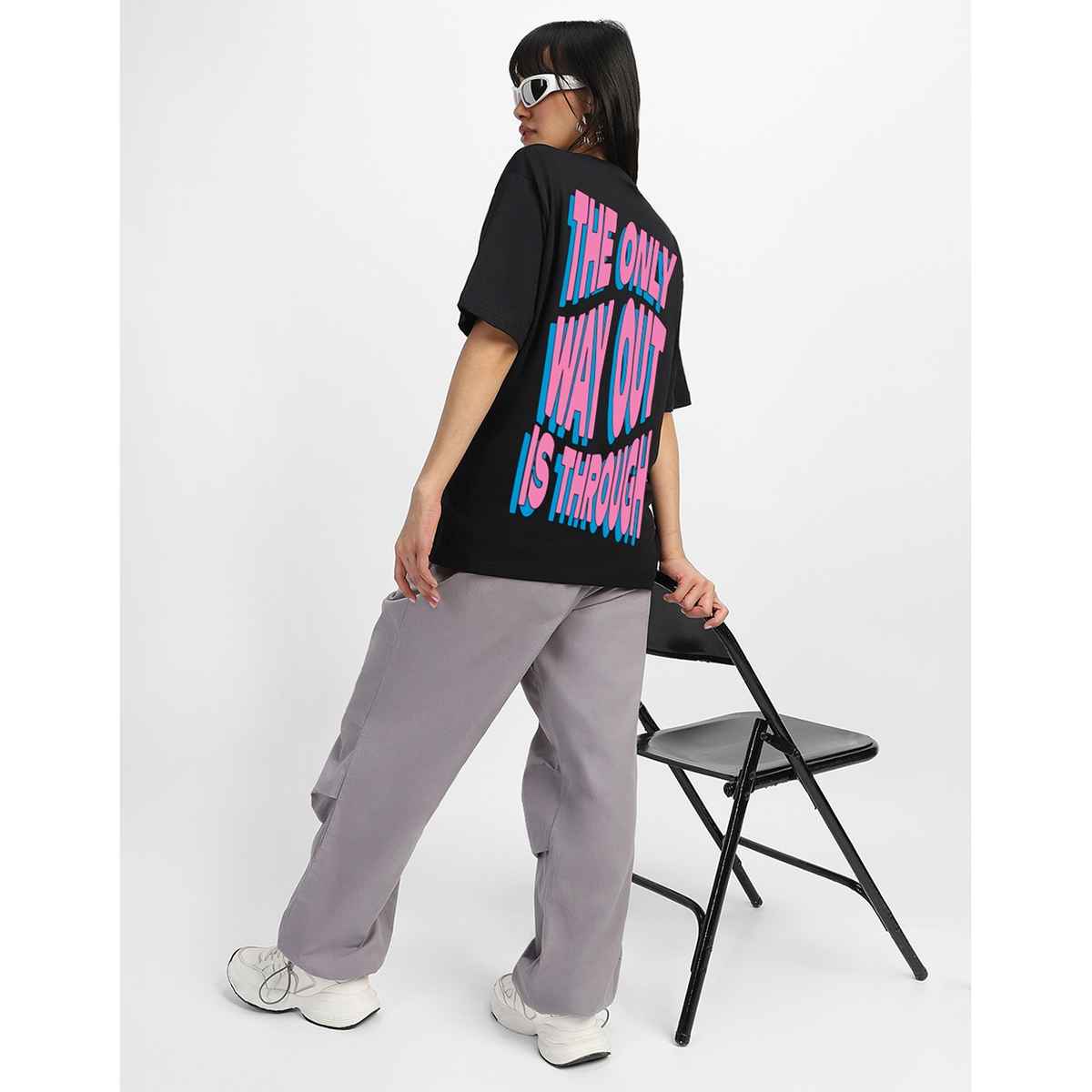 Juneberry Women s Typographic Back Print Black T-shirt - M
